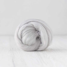  pastel grey cloud merino roving