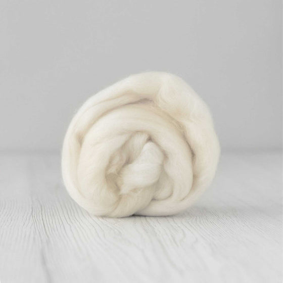 natural white fine merino wool roving soft fluffy
